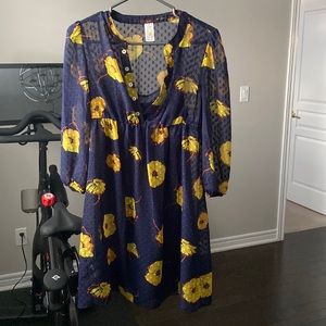Women’s dress size S